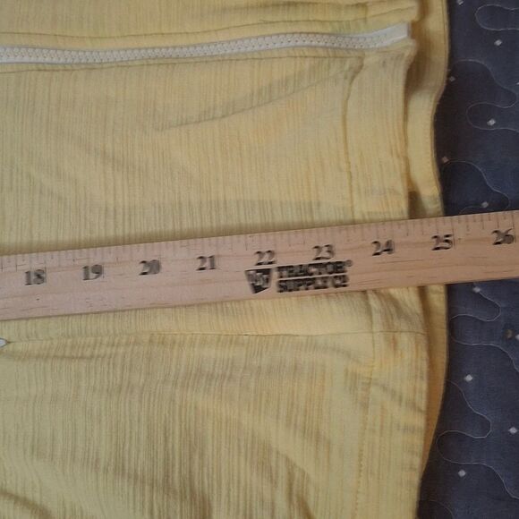 T by Talbots UPF 50+ yellow zip up jacket size large - Picture 6 of 6